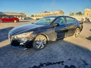 Nissan Altima S 2.5L 4 2020