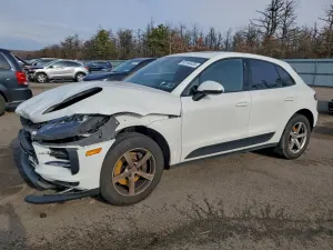 Porsche Macan 2.0L 4 2020