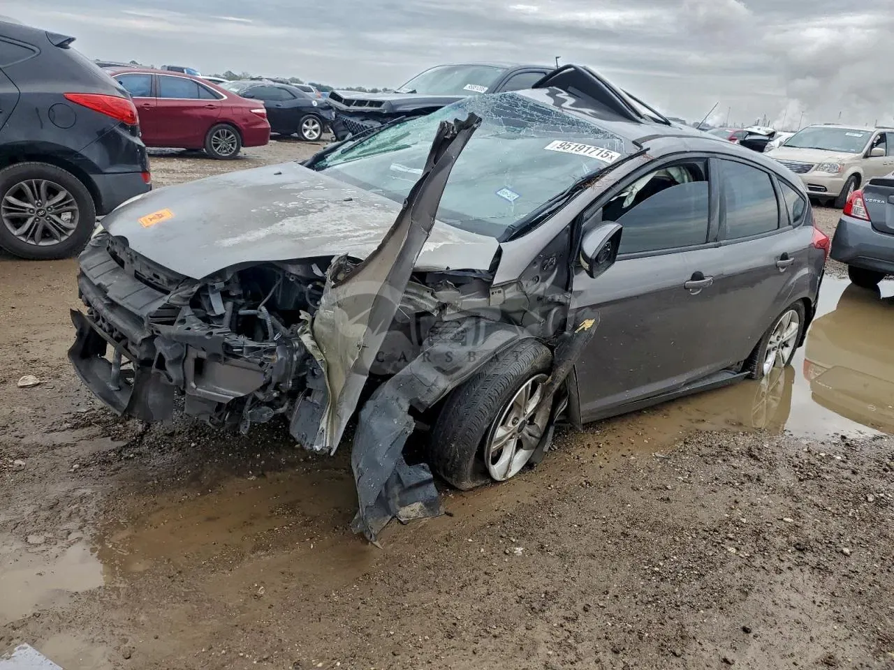 Ford Focus SE 2.0L 4 2014