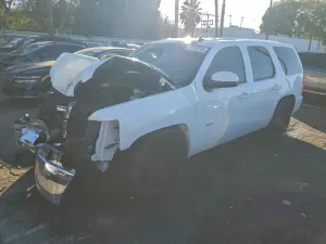 Chevrolet Tahoe 5.3L 8 2013