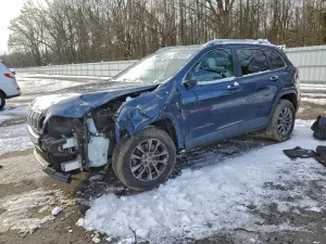 Jeep Cherokee LATITUDE PLUS 2.4L 4 2019