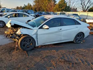 Hyundai Elantra SEL 2.0L 4 2021