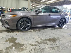 Toyota Camry XSE 2.5L 4 2018