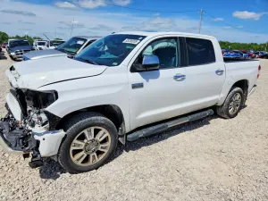 Toyota Tundra CREWMAX PLATINUM 5.7L 8 2014