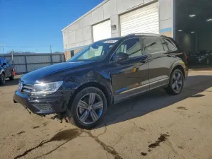 Volkswagen Tiguan SE 2.0L 4 2021
