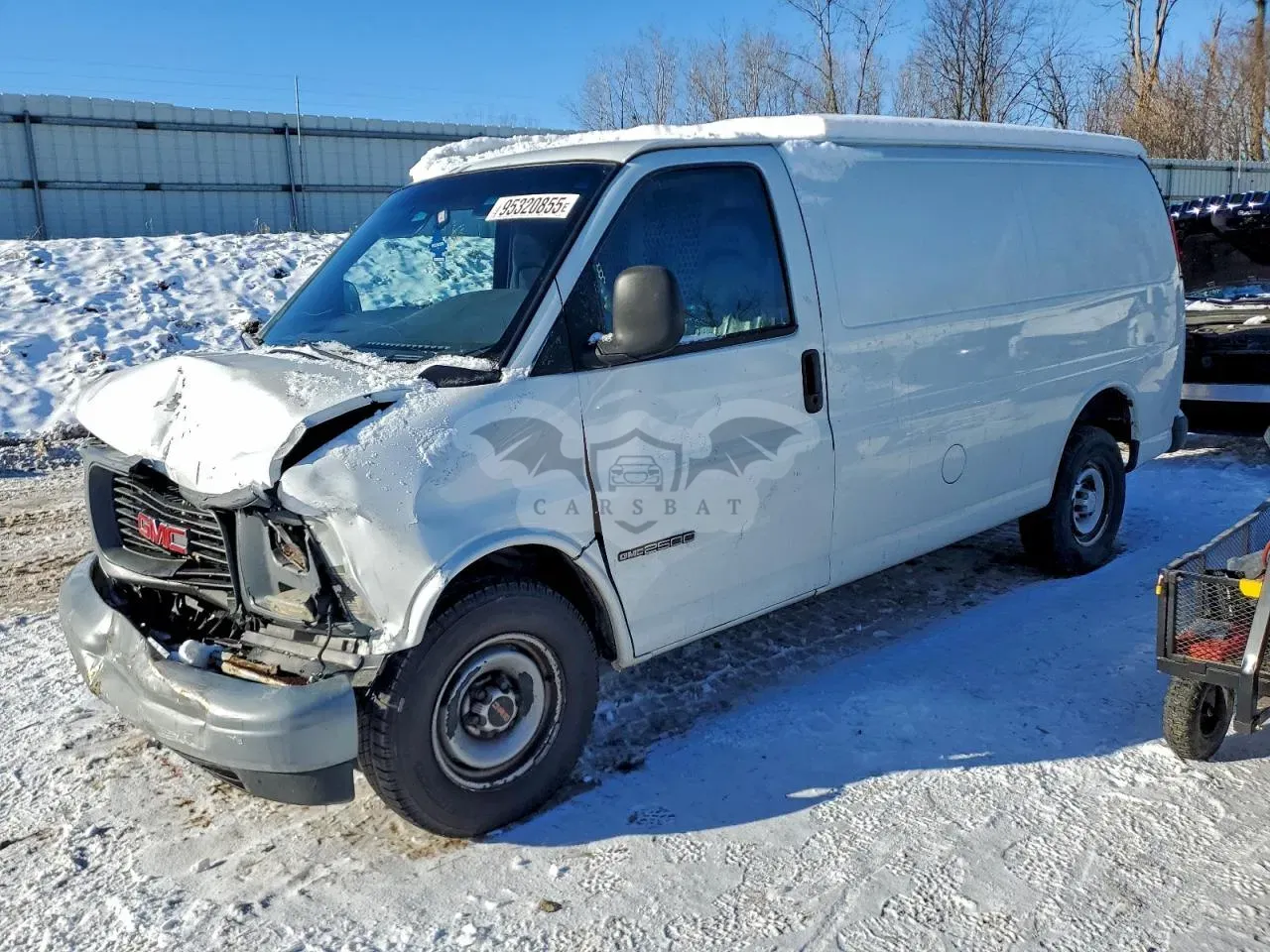 GMC Savana G2500 5.0L 8 1999