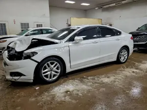 Ford Fusion SE 2.5L 4 2016