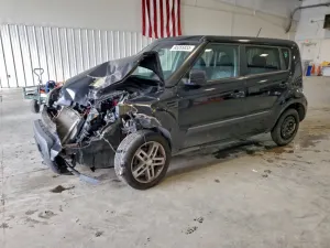 Kia Soul + 2.0L 4 2011