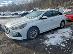 Hyundai Sonata SE 2.4L 4 2018