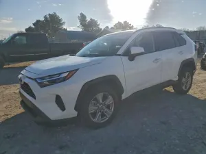 Toyota Rav4 XLE 2.5L 4 2024
