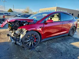Tesla Model X 2024