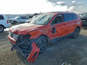 Volkswagen Tiguan SE 2.0L 4 2018