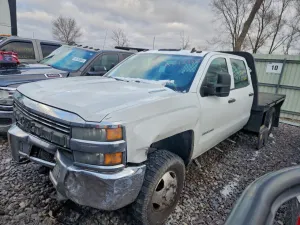 Chevrolet Silverado 1500 K3500 6.6L 8 2015