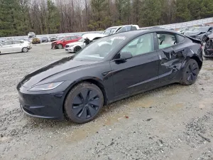 Tesla Model 3 2025