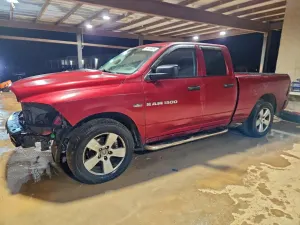 Dodge RAM ST 5.7L 8 2012