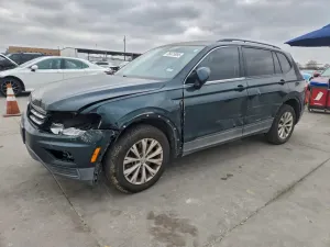 Volkswagen Tiguan S 2.0L 4 2018