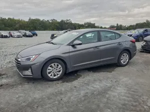 Hyundai Elantra SE 2.0L 4 2019
