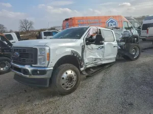 Ford F-450 SUPER DUTY 6.7L 8 2023