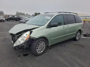 Toyota Sienna CE 3.5L 6 2008