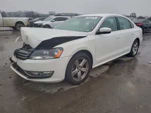 Volkswagen Passat S 1.8L 4 2015