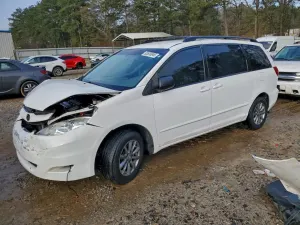 Toyota Sienna CE 3.3L 6 2006