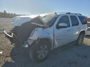 GMC Yukon SLT 5.3L 8 2013