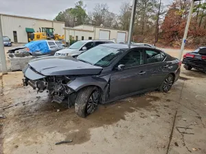 Nissan Altima 2.5L 4 2024