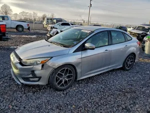 Ford Focus SE 2.0L 4 2015