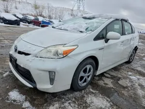 Toyota Prius 1.8L 4 2013