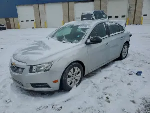 Chevrolet Cruze LS 1.8L 4 2013
