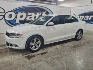 Volkswagen Jetta 2.0L 4 2014