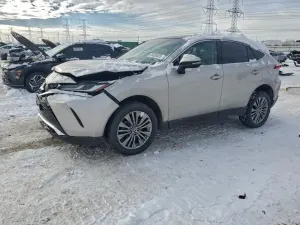 Toyota Venza LE 2.5L 4 2023