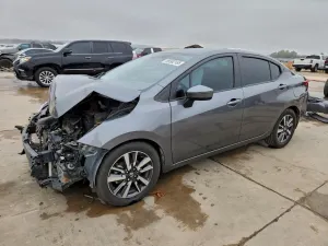 Nissan Versa SV 1.6L 4 2020