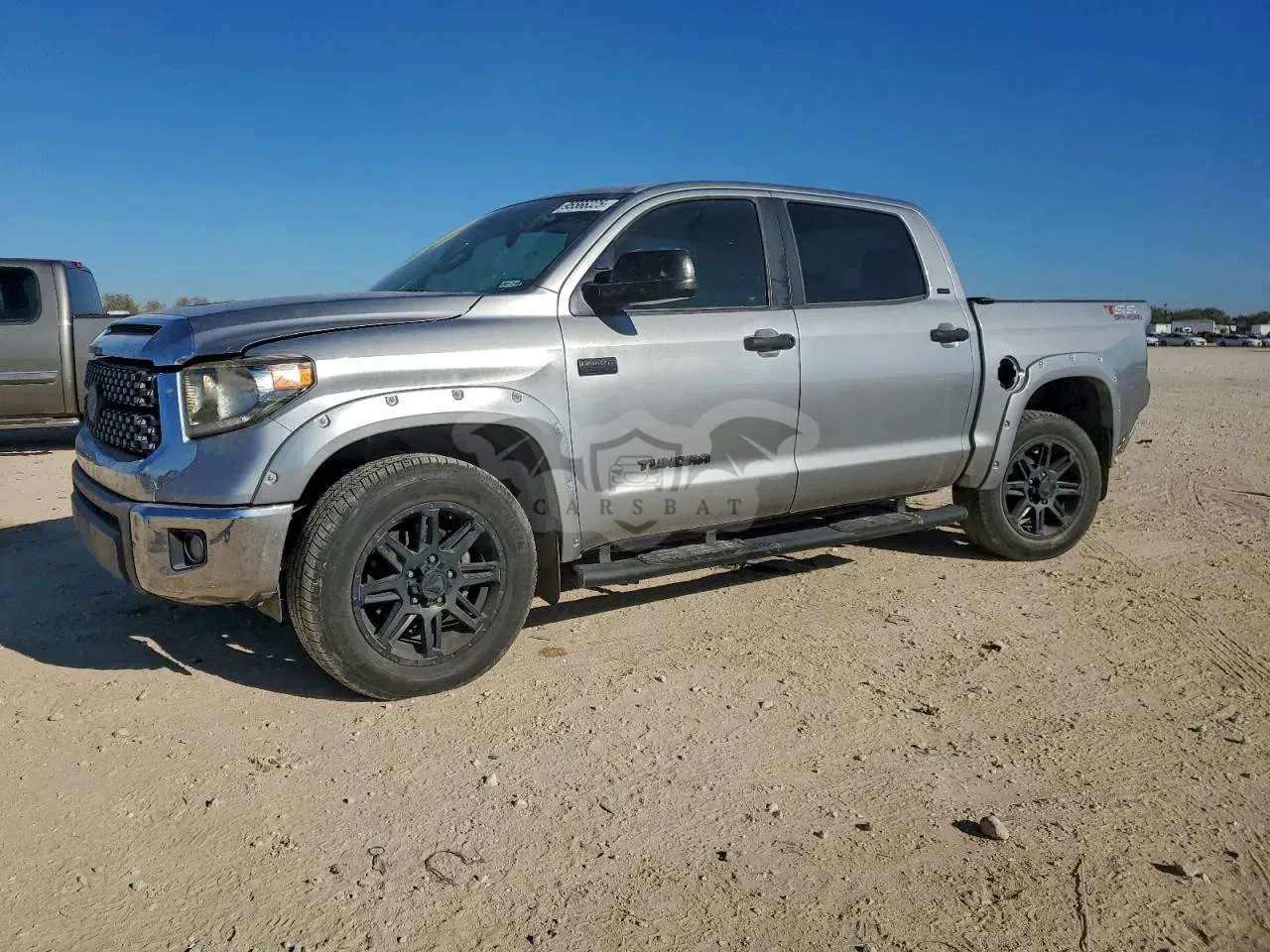 Toyota Tundra CREWMAX SR5 5.7L 8 2020