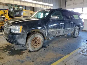 Chevrolet Suburban K1500 LTZ 5.3L 8 2013