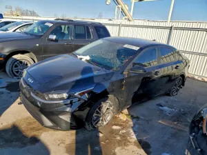 Kia Cerato / Forte / K3 LX 2 L 4 2023
