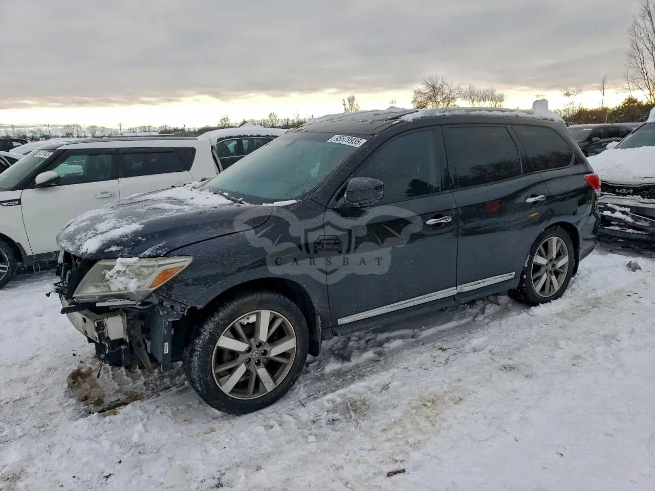 Nissan Pathfinder S 3.5L 6 2014