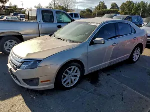 Ford Fusion SE 2.5L 4 2010