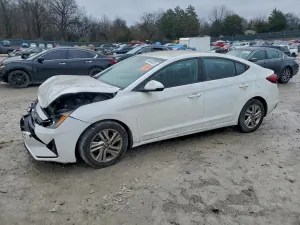 Hyundai Elantra SEL 2.0L 4 2019