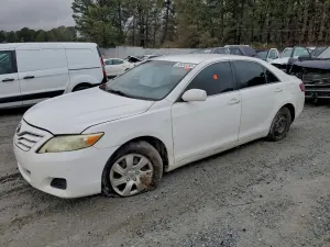 Toyota Camry BASE 2.5L 4 2011