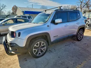 Jeep Renegade LATITUDE 2.4L 4 2015