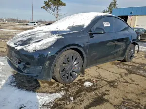 Tesla Model Y 2024