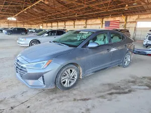 Hyundai Elantra SEL 2.0L 4 2019
