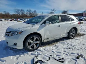 Toyota Venza LE 3.5L 6 2013
