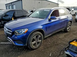 Mercedes-Benz GLC 300 4MATIC 2.0L 4 2017