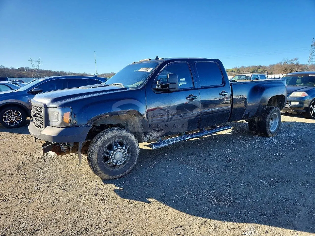 GMC Sierra K3500 DENALI 6.6L 8 2011