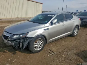 Kia Optima LX 2.4L 4 2013