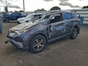 Toyota Rav4 XLE 2.5L 4 2016