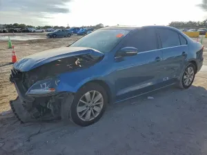 Volkswagen Jetta SE 1.8L 4 2015