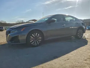 Nissan Altima SV 2.5L 4 2024